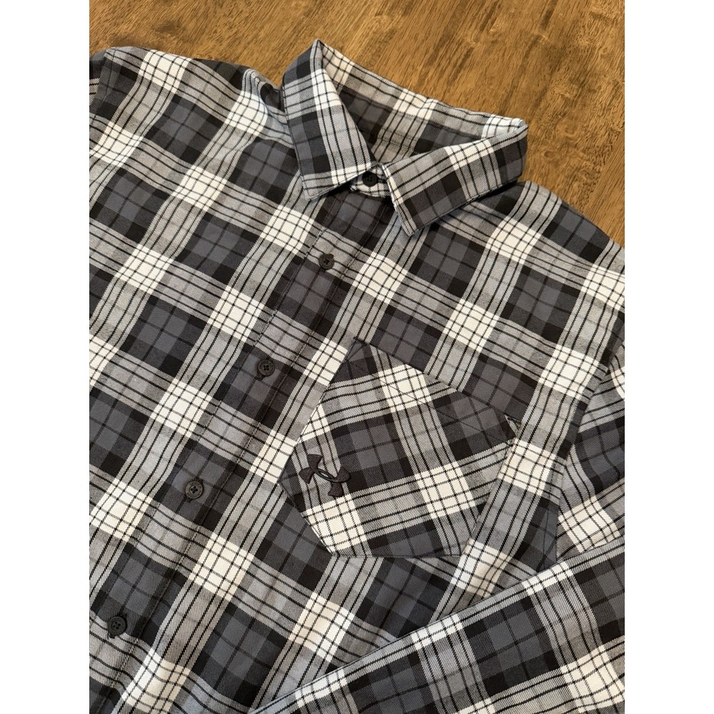 Under Armour Button Down Shirt Mens Large Grey Black Plaid Long Sleeves